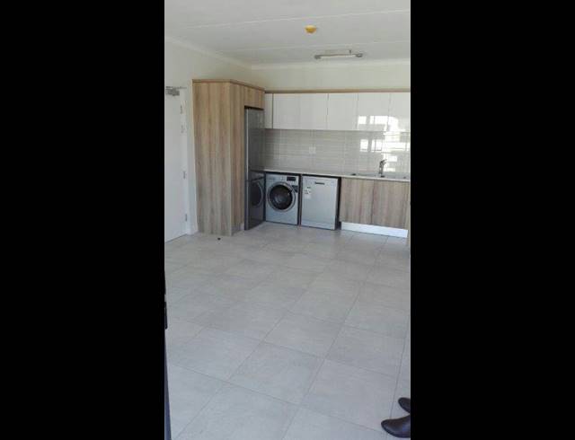 1 BEDROOM APARTMENT RENTED IN PAARDEVLEI